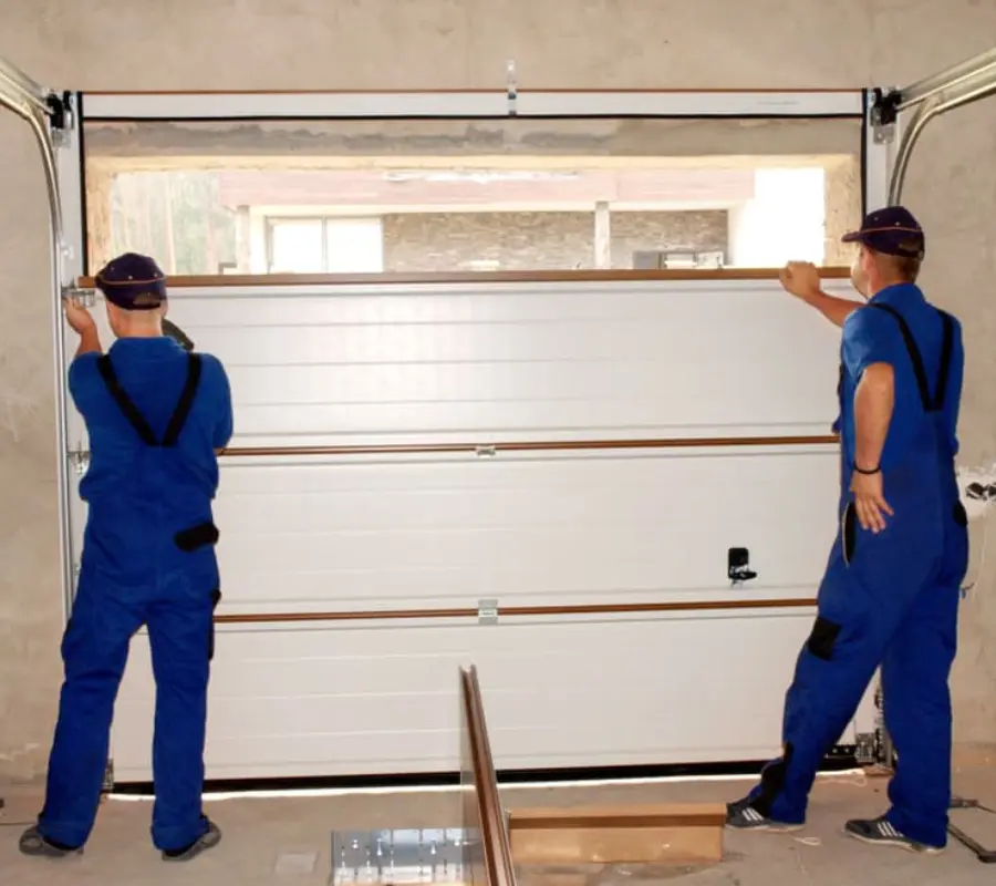 Insulated Garage Doors in Arizona โ Stay Cool & Quiet with US Garage Door Heroes